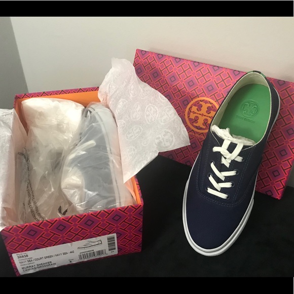 💕💕🎉Host Pick🎉 Tory Burch Sneakers - Picture 2 of 8